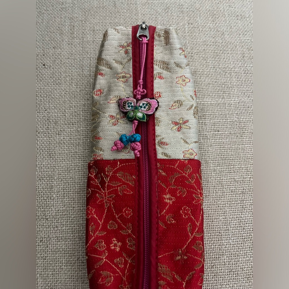 NEW SATIN PENCIL POUCH WITH BUTTERFLY CHARM - Picture 3 of 4